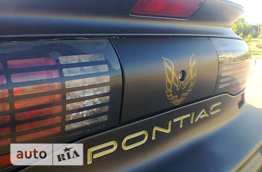 Купе Pontiac Firebird 1993 в 