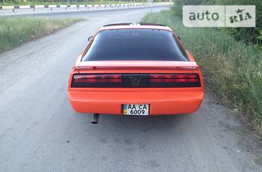 Купе Pontiac Firebird 1988 в 