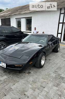 Купе Pontiac Firebird 1989 в Дніпрі