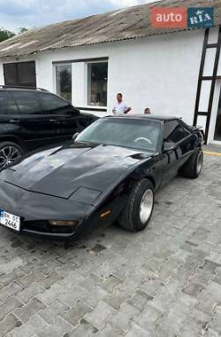 Купе Pontiac Firebird 1989 в 
