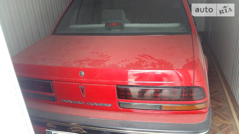 Pontiac Sunbird 1991 года