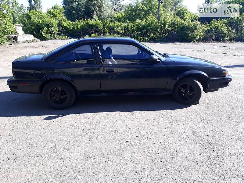 Pontiac Sunbird 1991 року