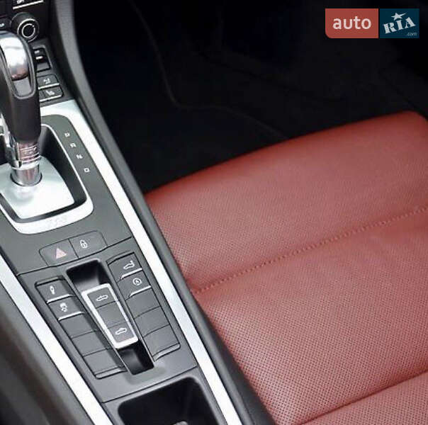 Кабріолет Porsche 718 Boxster 2016 в Дніпрі