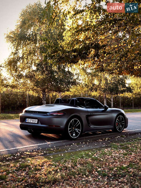 Кабріолет Porsche 718 Boxster 2016 в Дніпрі