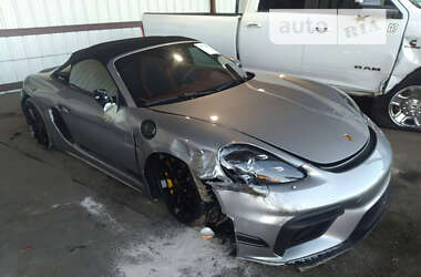 Родстер Porsche 718 Spyder 2021 в 