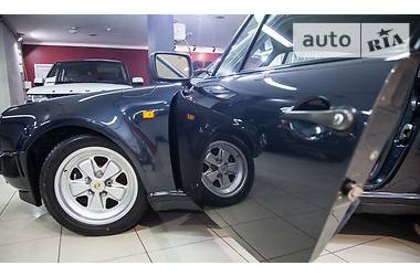 Купе Porsche 911 1989 в 