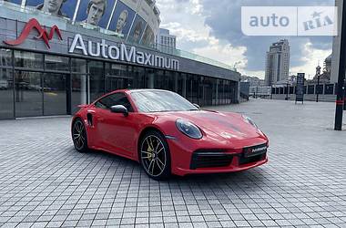 Купе Porsche 911 2021 в 