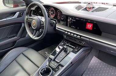 Купе Porsche 911 2021 в 