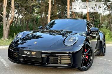 Купе Porsche 911 2021 в 