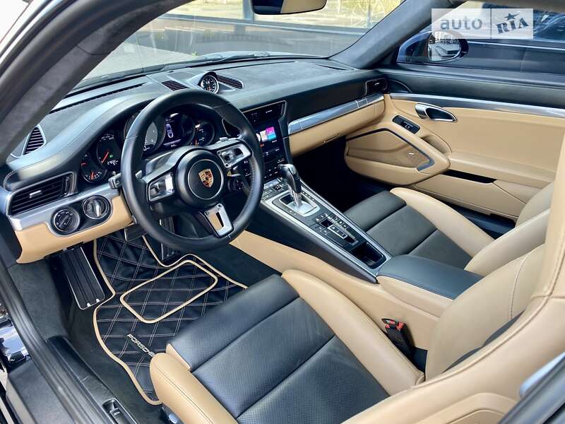 Купе Porsche 911 2016 в Киеве