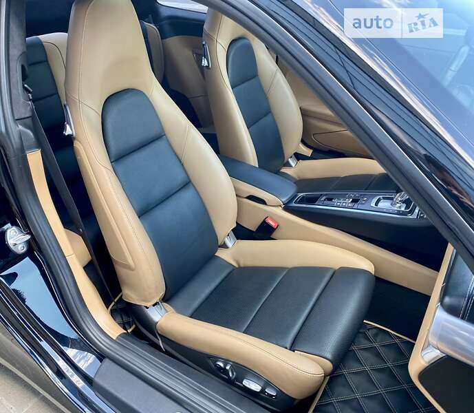 Купе Porsche 911 2016 в Киеве
