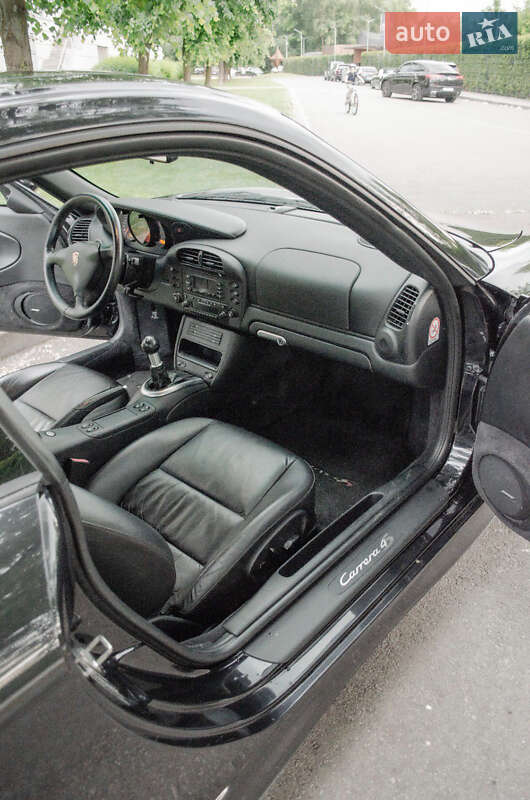 Купе Porsche 911 2002 в Киеве фото 44 Купе Porsche 911 2002 в Киеве