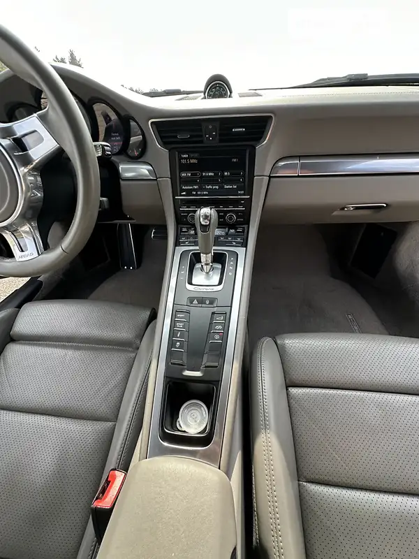 Купе Porsche 911 2013 в 