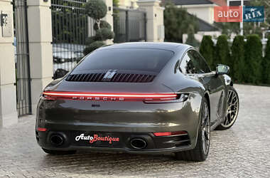 Купе Porsche 911 2019 в 