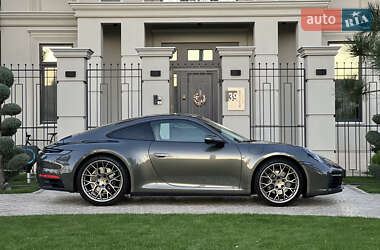 Купе Porsche 911 2019 в 