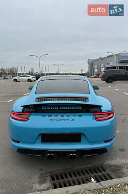 Купе Porsche 911 2016 в 
