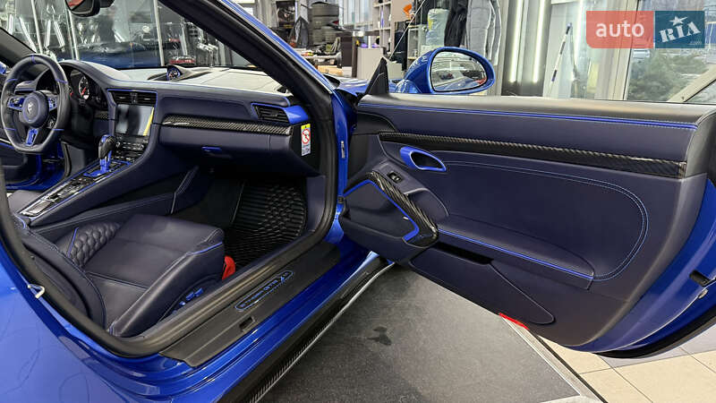Купе Porsche 911 2013 в Дніпрі