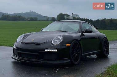 Купе Porsche 911 2010 в 