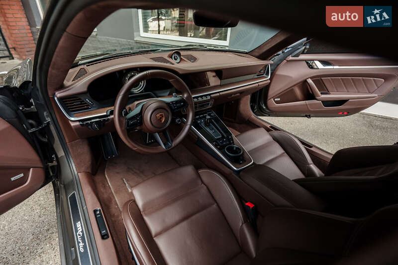 Купе Porsche 911 2021 в Киеве