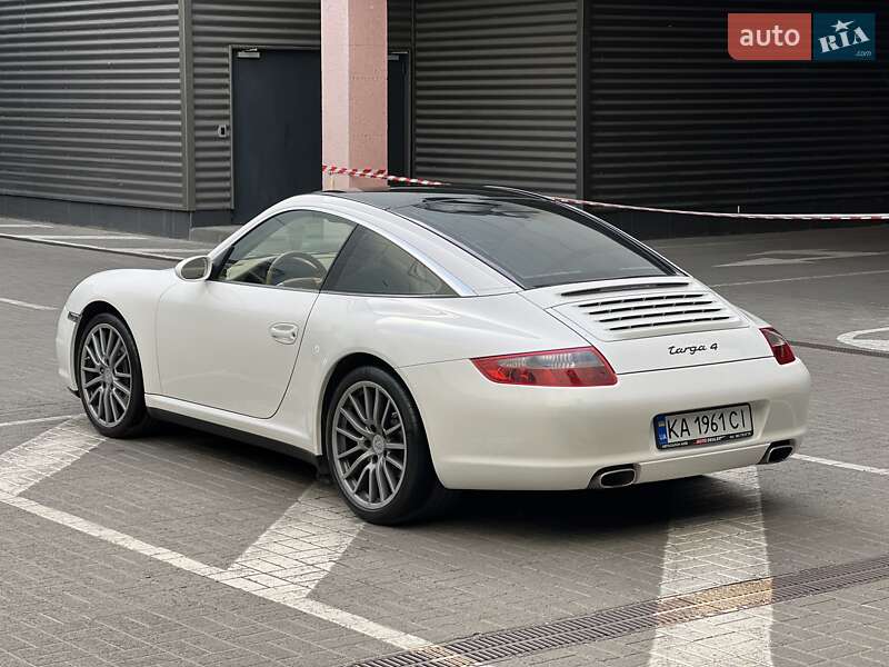 Родстер Porsche 911 2008 в Києві