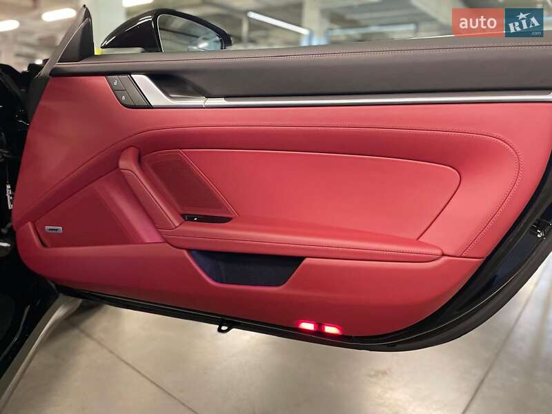 Купе Porsche 911 2022 в Киеве