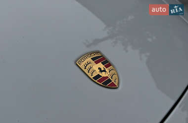 Купе Porsche 911 2020 в 