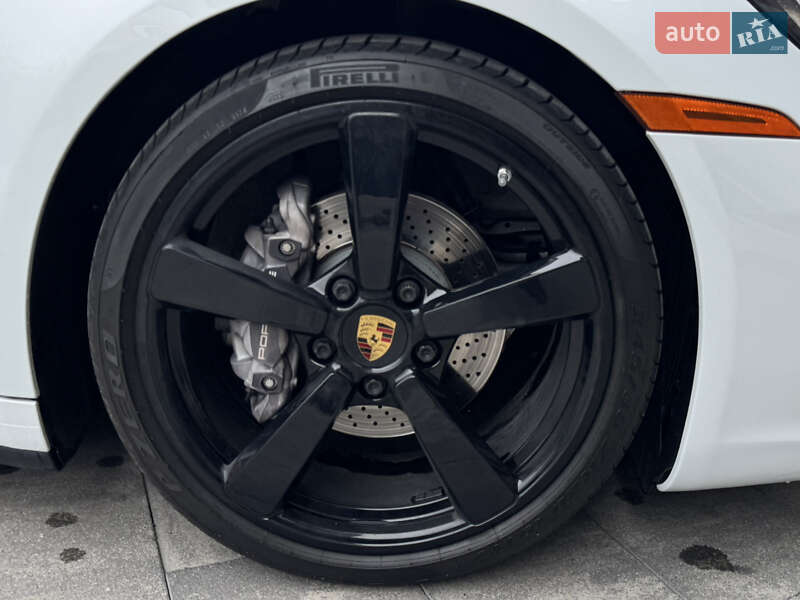 Купе Porsche 911 2020 в Киеве