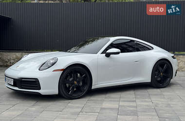Купе Porsche 911 2020 в 
