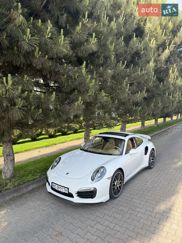 Купе Porsche 911 2014 в 