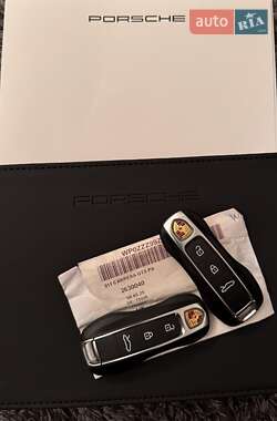 Купе Porsche 911 2025 в 