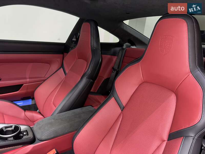 Купе Porsche 911 2025 в Одесі