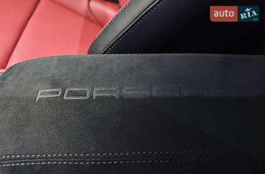 Купе Porsche 911 2025 в 