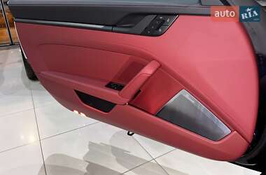 Купе Porsche 911 2025 в 