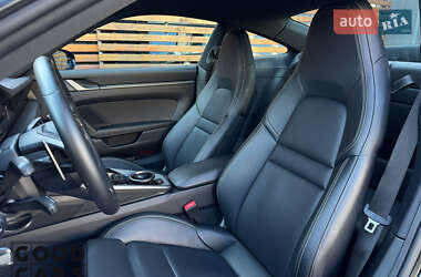 Купе Porsche 911 2023 в 