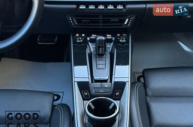 Купе Porsche 911 2023 в 