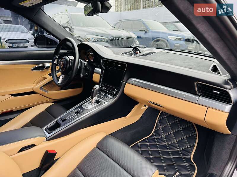 Купе Porsche 911 2016 в Киеве