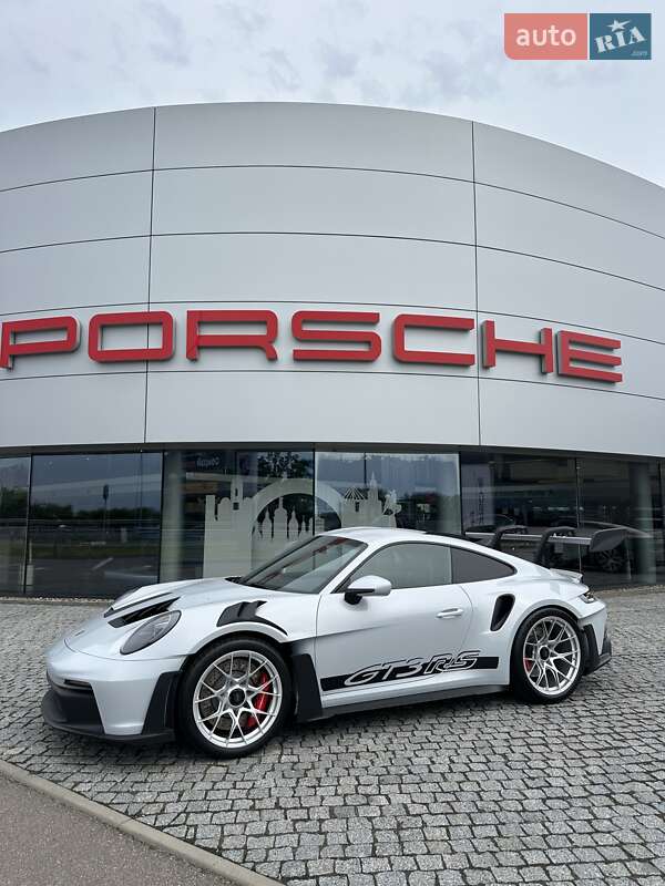 Купе Porsche 911 2024 в Киеве