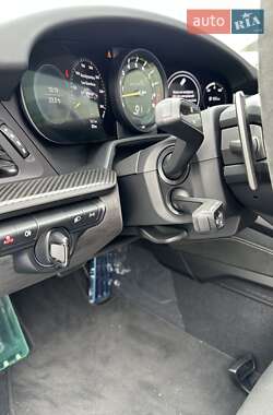 Купе Porsche 911 2024 в 