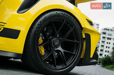 Купе Porsche 911 2024 в 