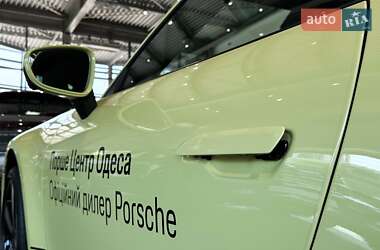 Купе Porsche 911 2024 в 