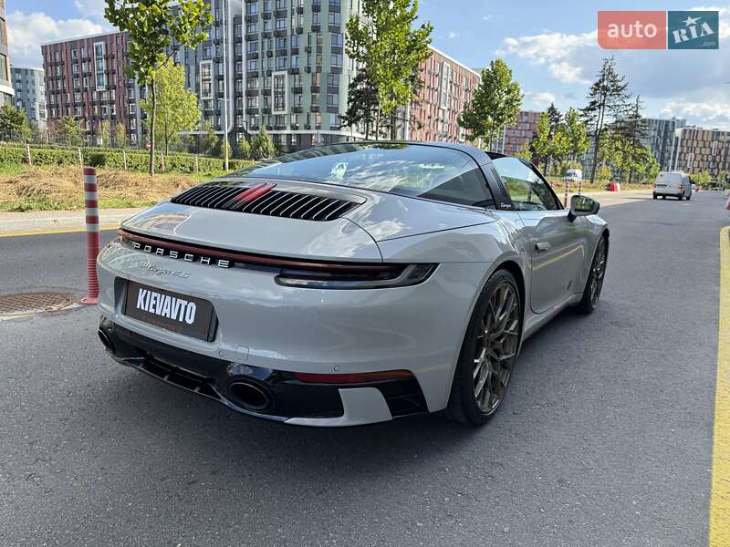 Родстер Porsche 911 2023 в Киеве