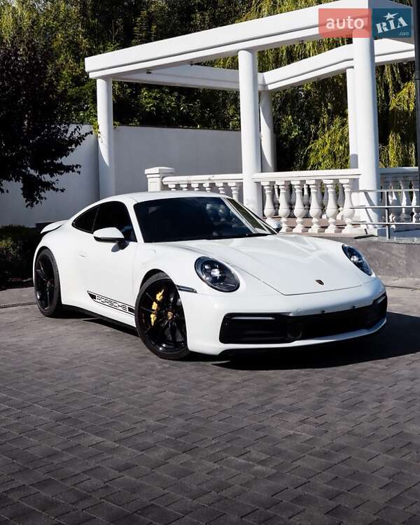 Porsche 911 2019