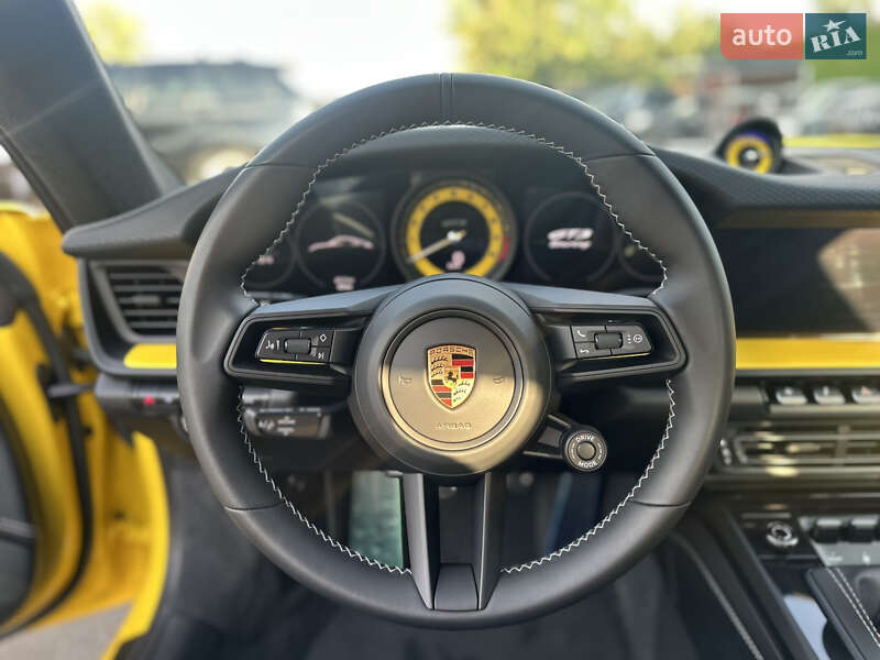 Купе Porsche 911 2022 в Киеве