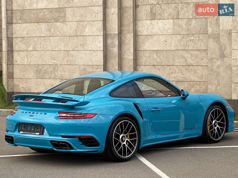 Купе Porsche 911 2016 в Киеве