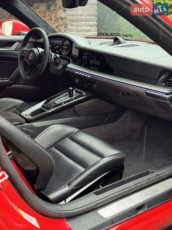 Купе Porsche 911 2022 в Киеве