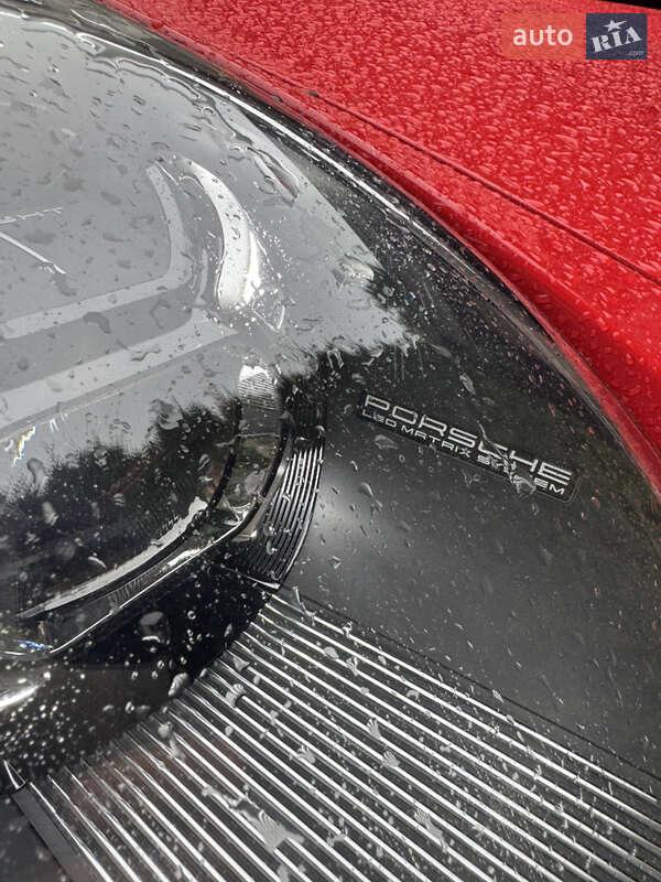 Купе Porsche 911 2022 в Киеве