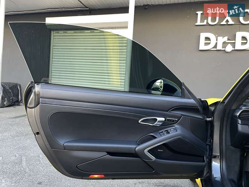 Купе Porsche 911 2017 в Києві