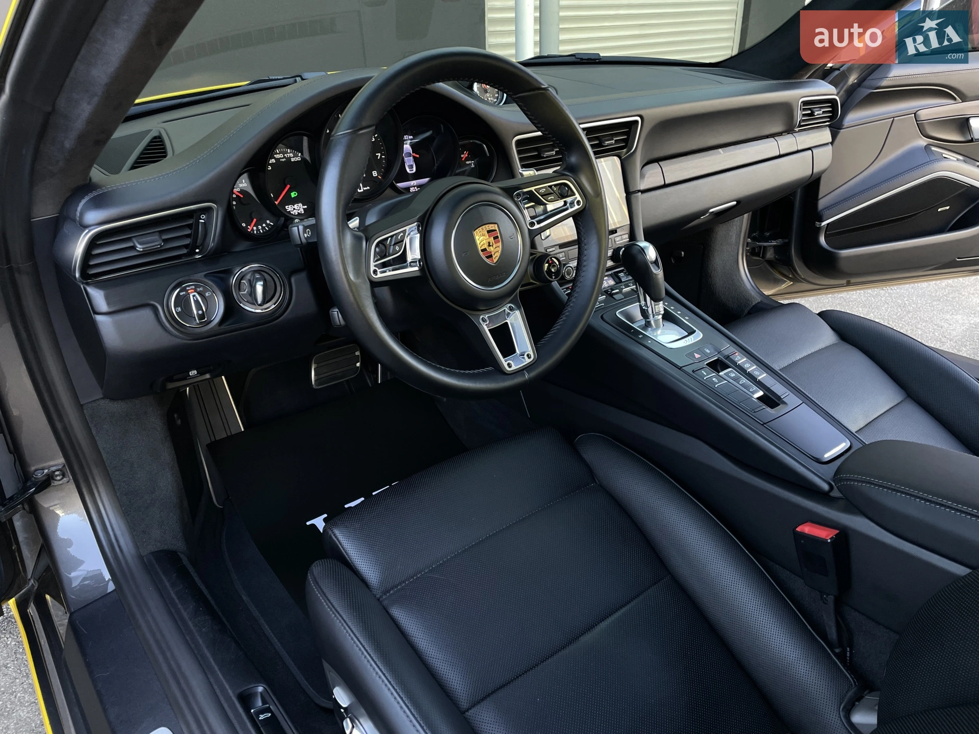 2017 Porsche 911 - мініатюра 51