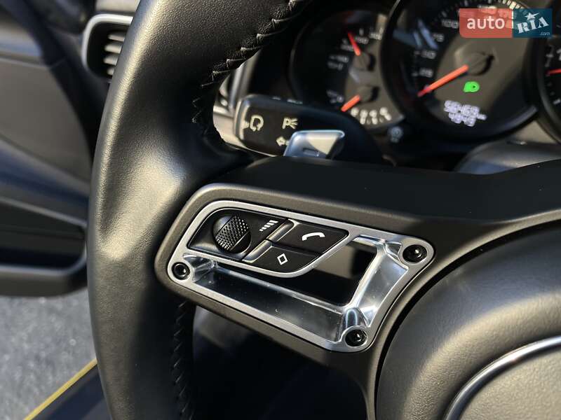 Купе Porsche 911 2017 в Києві