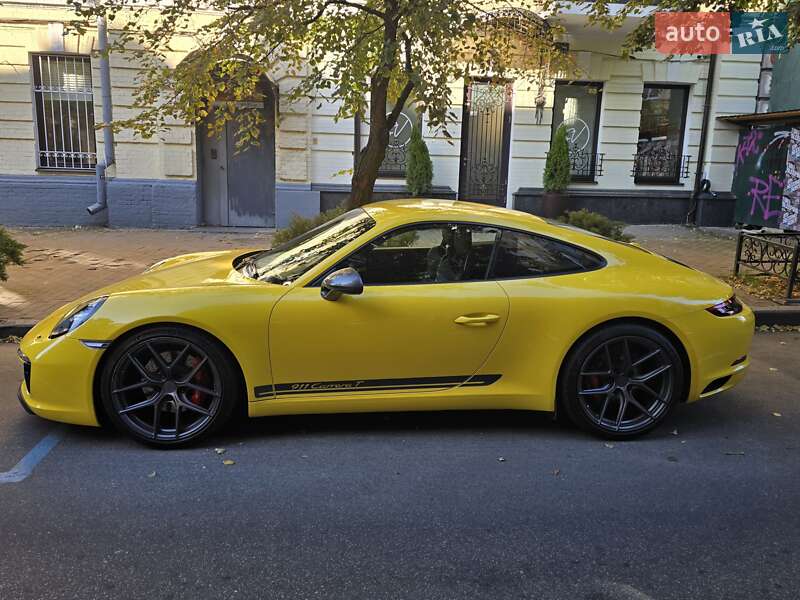 Купе Porsche 911 2018 в Киеве фото 2 Купе Porsche 911 2018 в Киеве